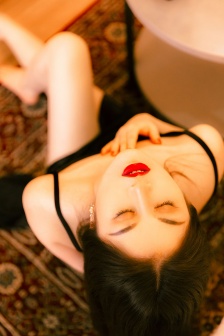 打扑克牌男女之间